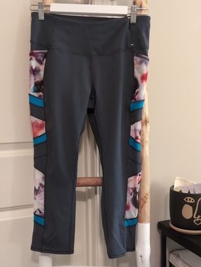 CALIA By Carrie Underwood Crop Mesh Leggings MEDIUM